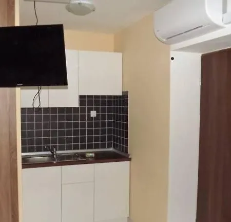 Apartmán 11 *